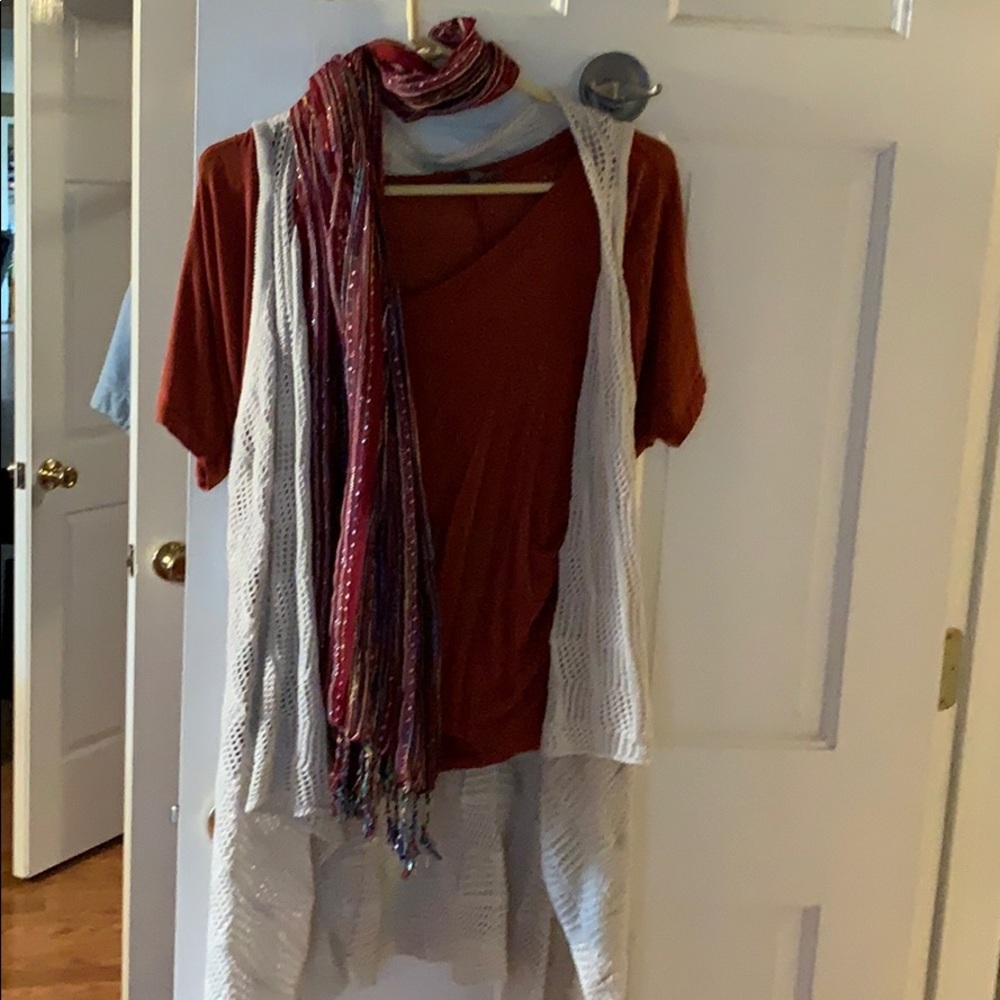 Sleeveless cardigan